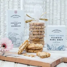 Tea and biscuit gift hamper