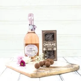 Elite Hampers, UK Corporate Gifts, Luxury Corporate Gifts, Company & Employee Gifts, Shropshire hampers, gifts for client appreciation, Prosecco and Treats