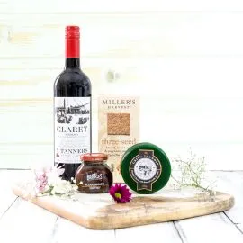 Elite Hampers, UK Corporate Gifts, Luxury Corporate Gifts, Company & Employee Gifts, Shropshire hampers, gifts for employee appreciation, Red Wine and Cheese hamper.