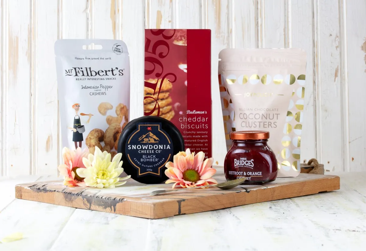 Elite Hampers, UK Corporate Gifts, Luxury Corporate Gifts, Company & Employee Gifts, Shropshire hampers, gifts for employee appreciation, cheese and chutney hamper. Shropshire. <p><a class="btn btn-secondary ocbee-read-more-link" href="https://elitehampers.co.uk/product/elite-treat-box-hamper/">Read More...</a></p> Elite Hampers, UK Corporate Gifts, Luxury Corporate Gifts, Company & Employee Gifts, Shropshire hampers, gifts for employee appreciation, cheese and chutney hamper. Shropshire.