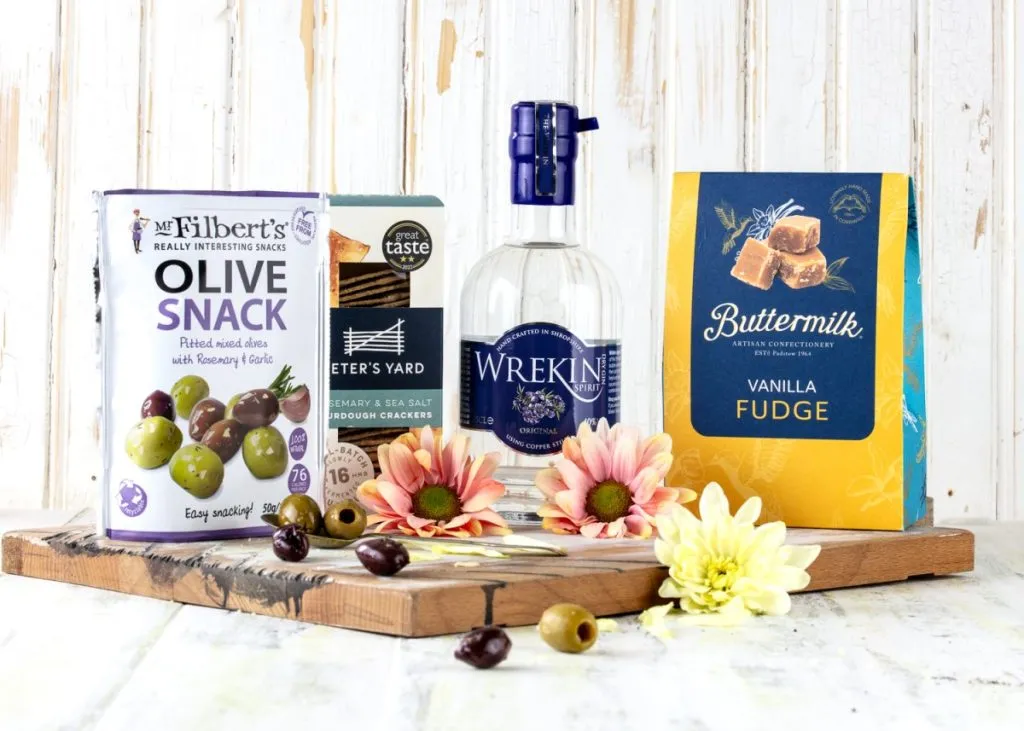 Elite Hampers, UK Corporate Gifts, Luxury Corporate Gifts, Gin, Company & Employee Gifts, Shropshire hampers, gifts for employee appreciation